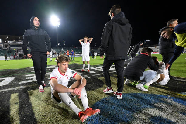 奉献了一场 奉献了一场